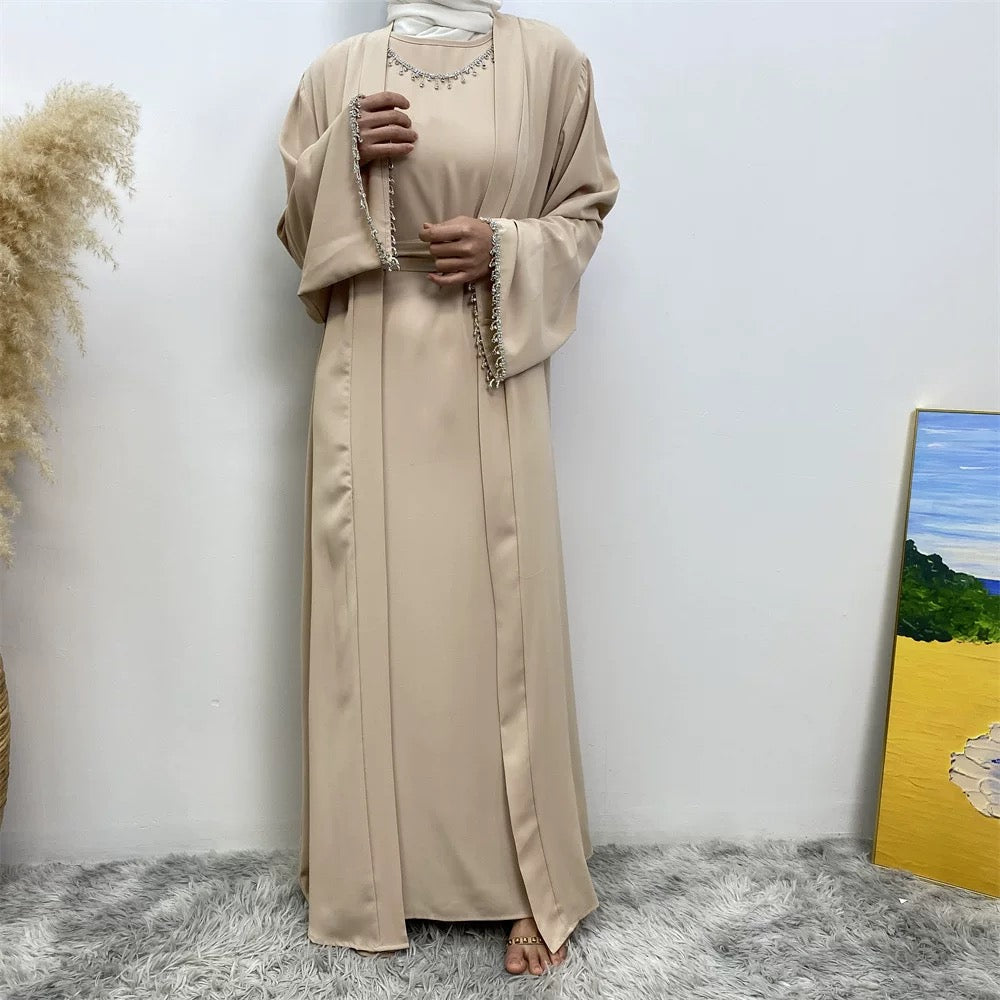 Hana – Klassische Abaya mit Glitzer – Bild 5