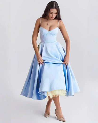 Arela – Ausgestelltes Abendkleid – Bild 41