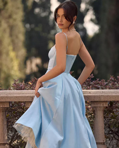 Arela – Ausgestelltes Abendkleid – Bild 2