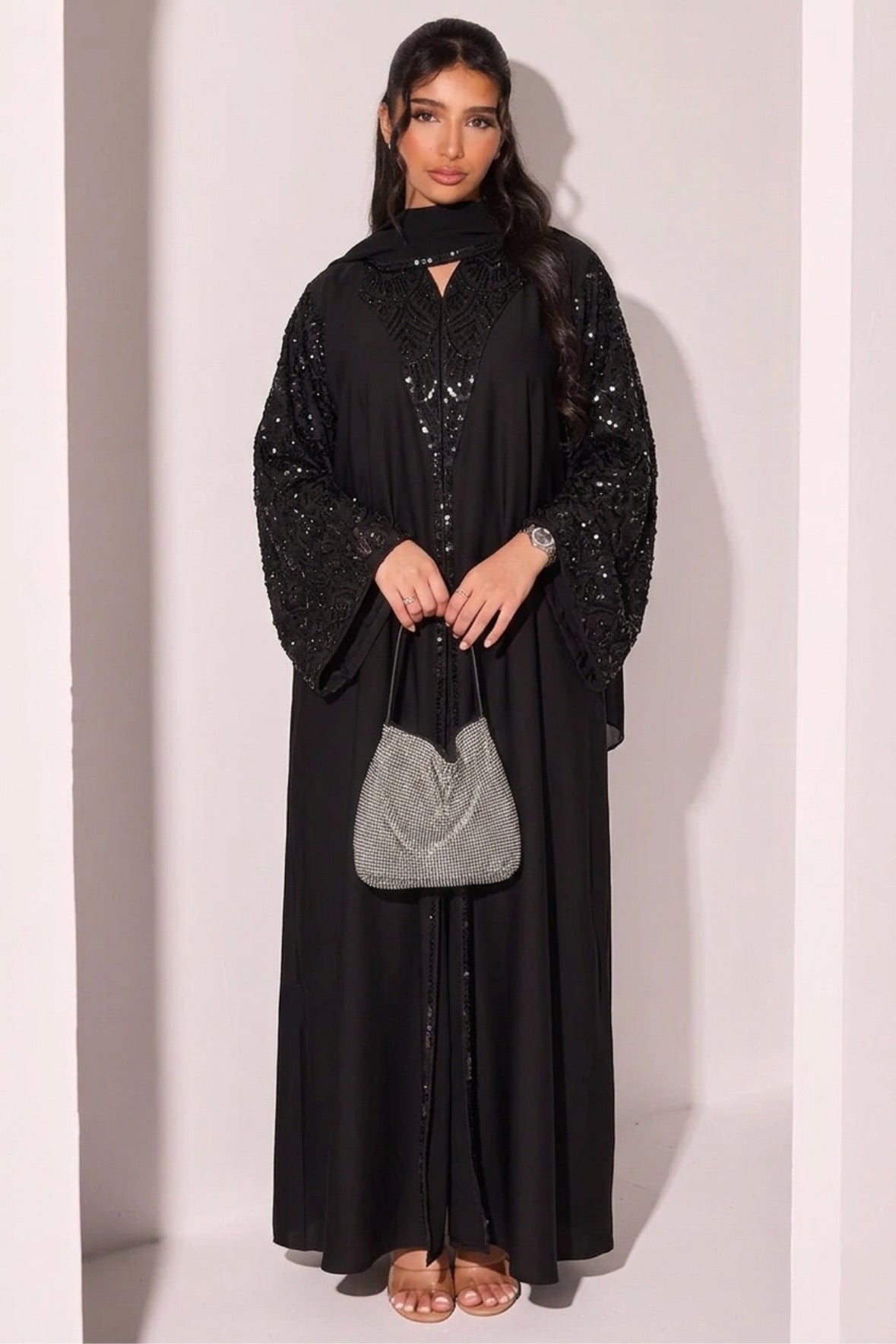 Noor – Abaya mit Strass und Tuch in Schwarz