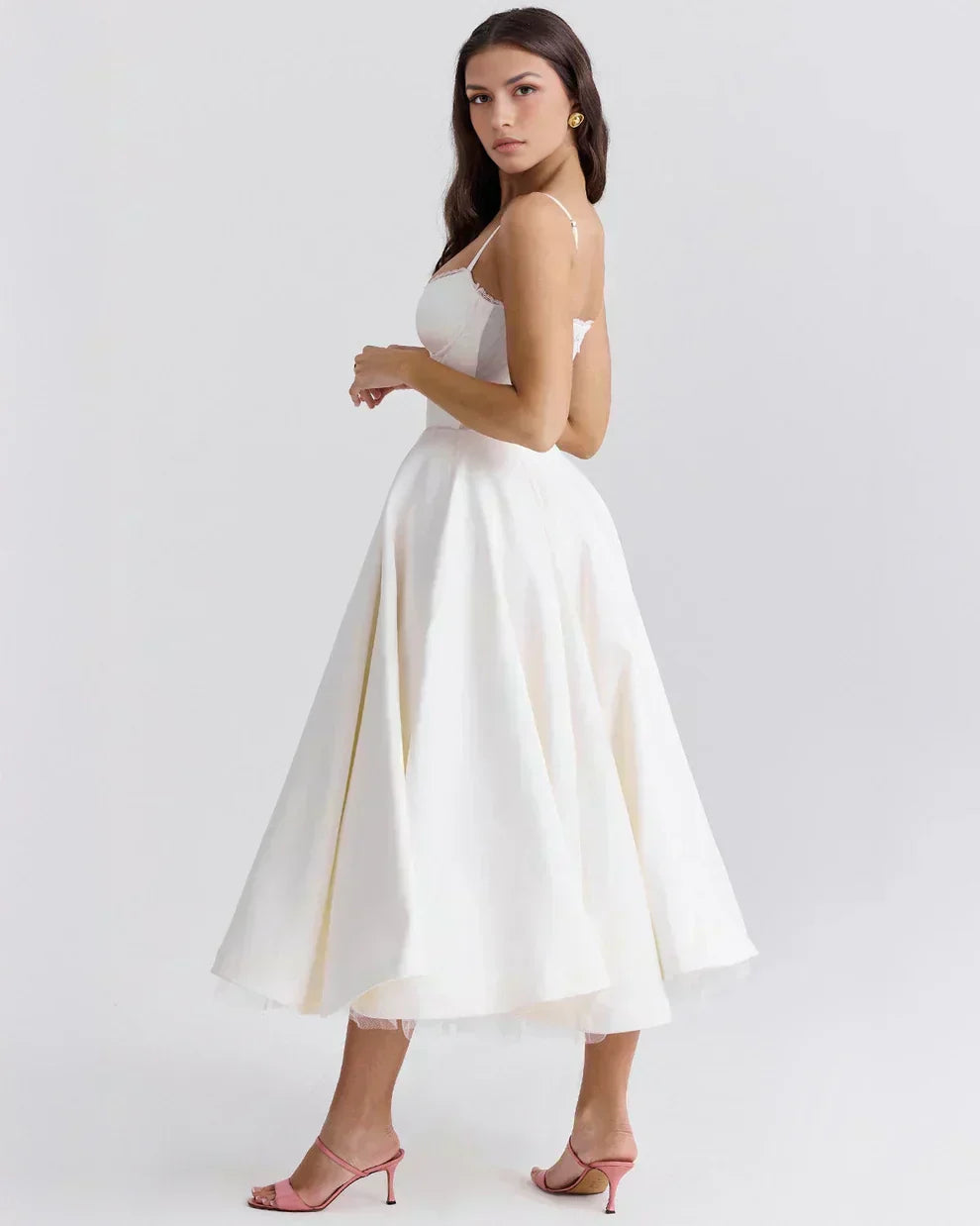 Arela – Ausgestelltes Abendkleid – Bild 18