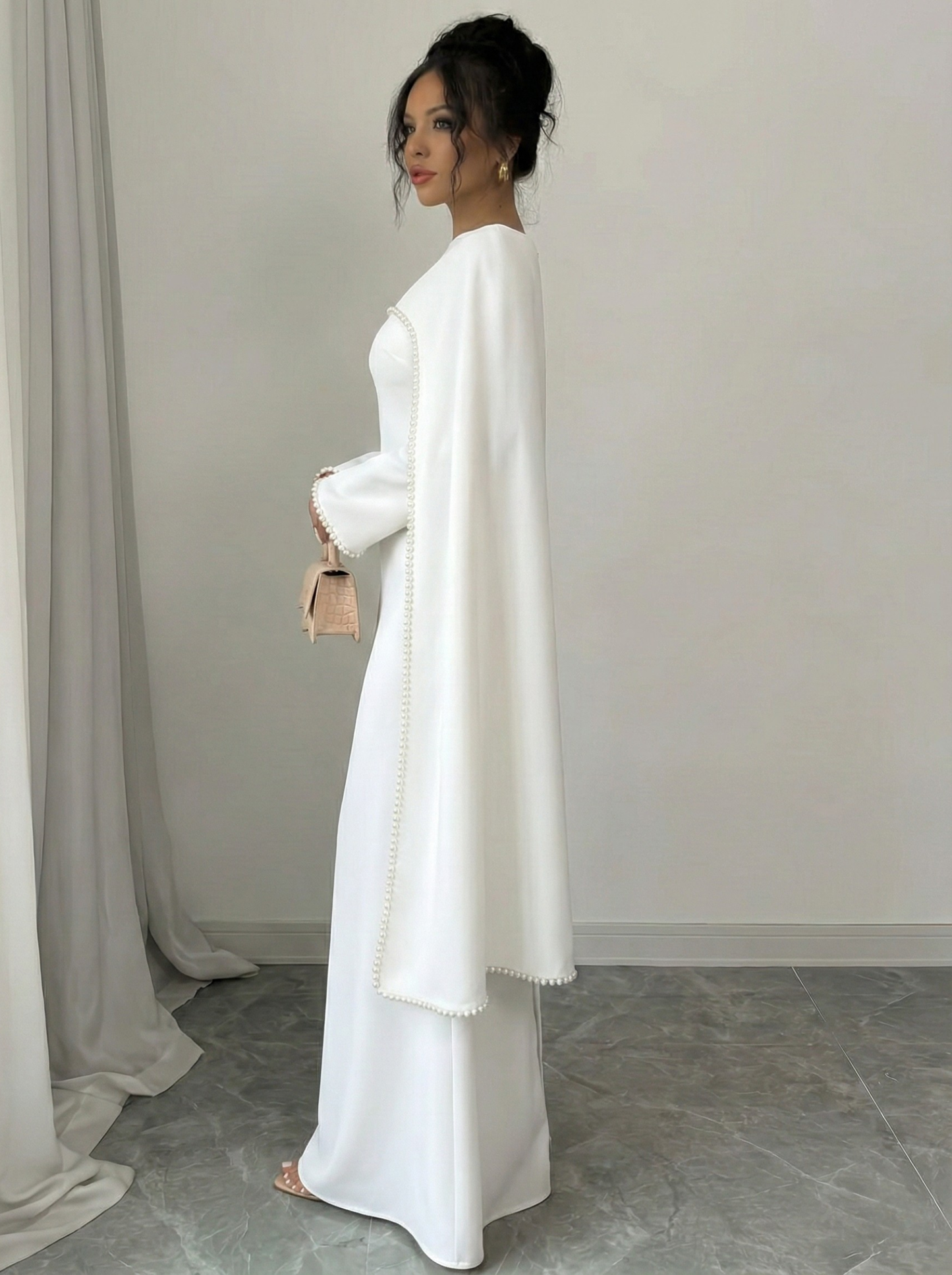 Elora – Abaya mit Perlenbesatz – Bild 4