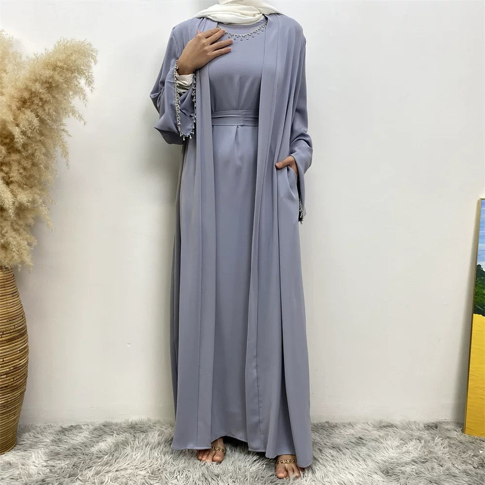 Hana – Klassische Abaya mit Glitzer – Bild 4