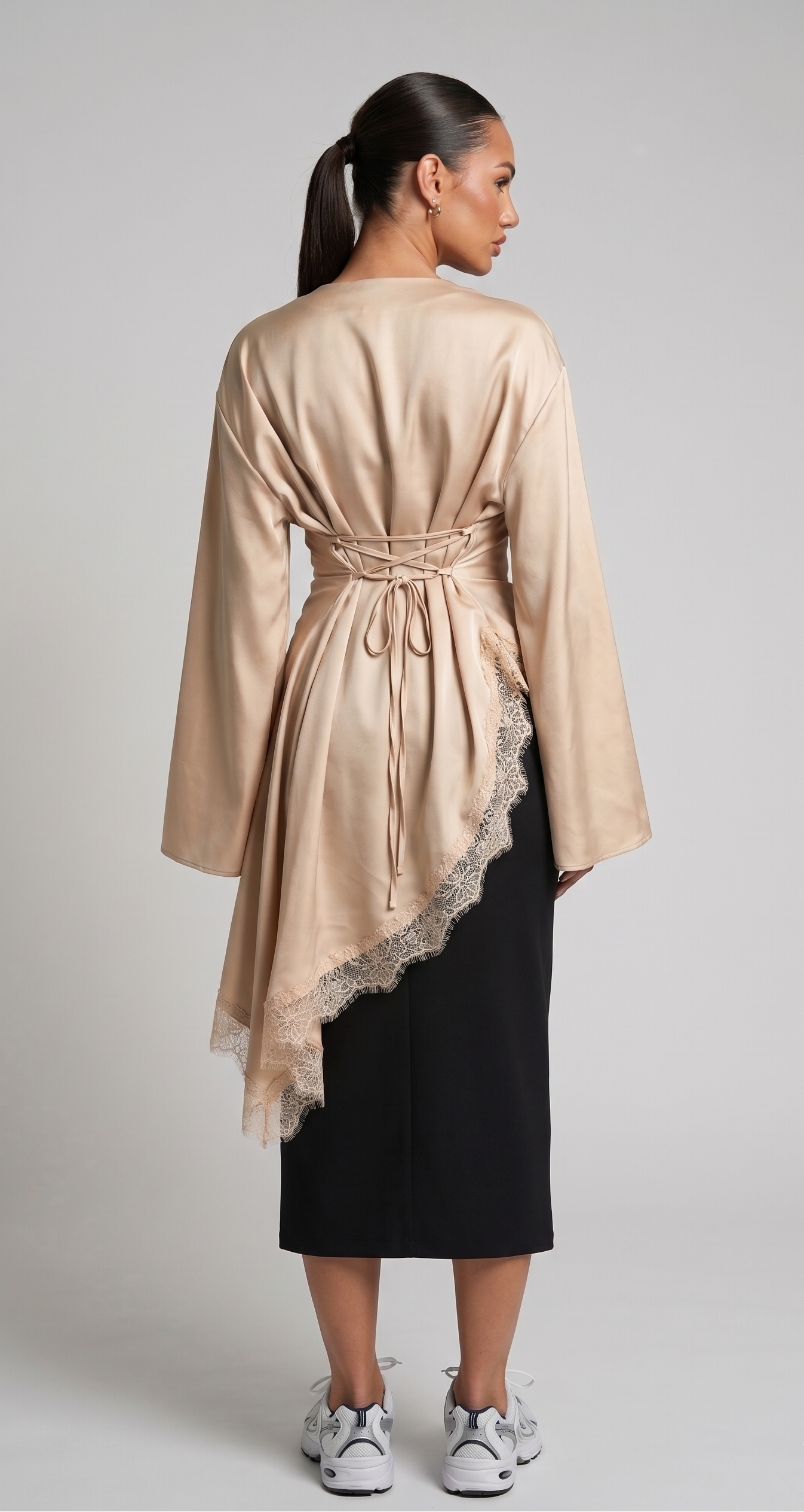 Mira – Satintunika mit Spitze – Bild 2