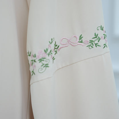 Dilara – Abaya mit Tuch und Blumendetails – Bild 5