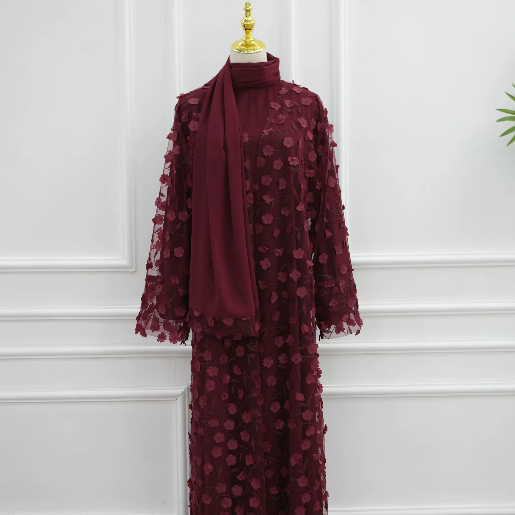 Beyza – Abaya mit Kimono im Blumenmuster