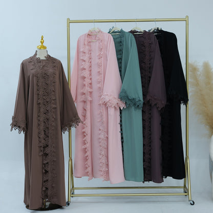 Elanur – Kimono mit Spitzenbesatz – Bild 10