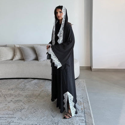 Aysu – Gepunktete Abaya mit Spitzencape – Bild 6