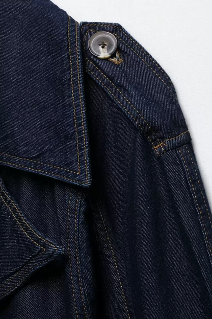 Trish – Jeansjacke mit Gürtel – Bild 4