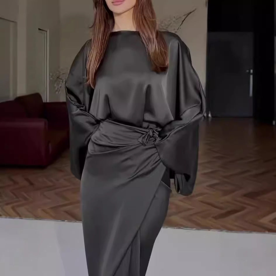 Malika Satinkleid in Schwarz