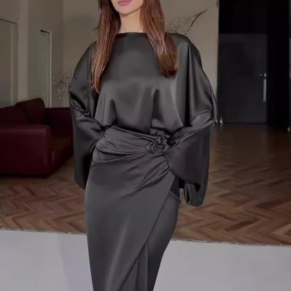 Malika Satinkleid in Schwarz