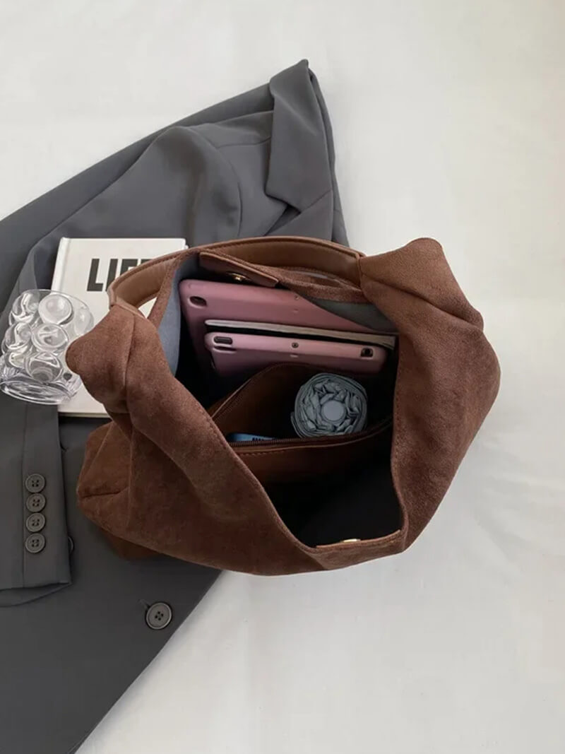 Handtasche in Wildlederoptik – Bild 15