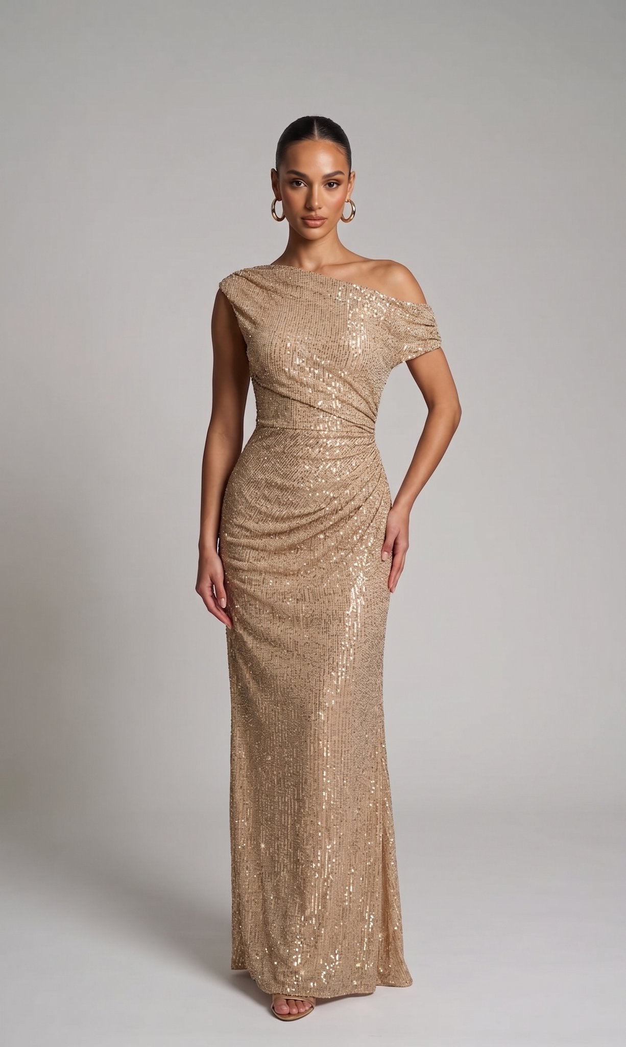 Zara – One-Shoulder-Maxikleid in Creme